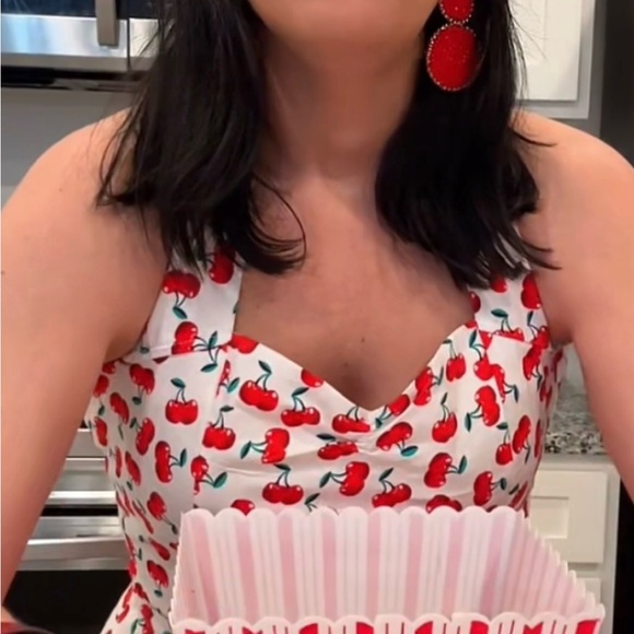 Elegant glass handmade triple dangle earrings - Picture 9 of 9